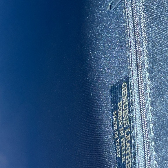 Borse in Pelle Blue Croc-Embossed Suede & Leather Bag Approx. 12” x 10” x 4” NWT - Picture 13 of 15